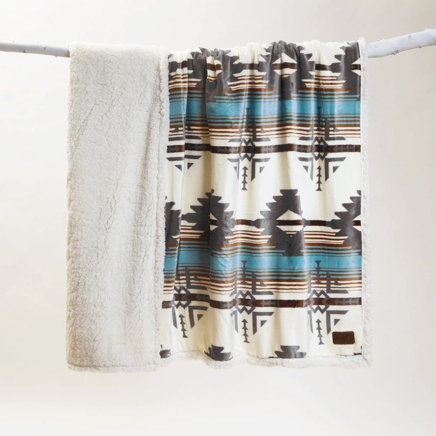 Plaid Sherpa Natif Lone Mountain